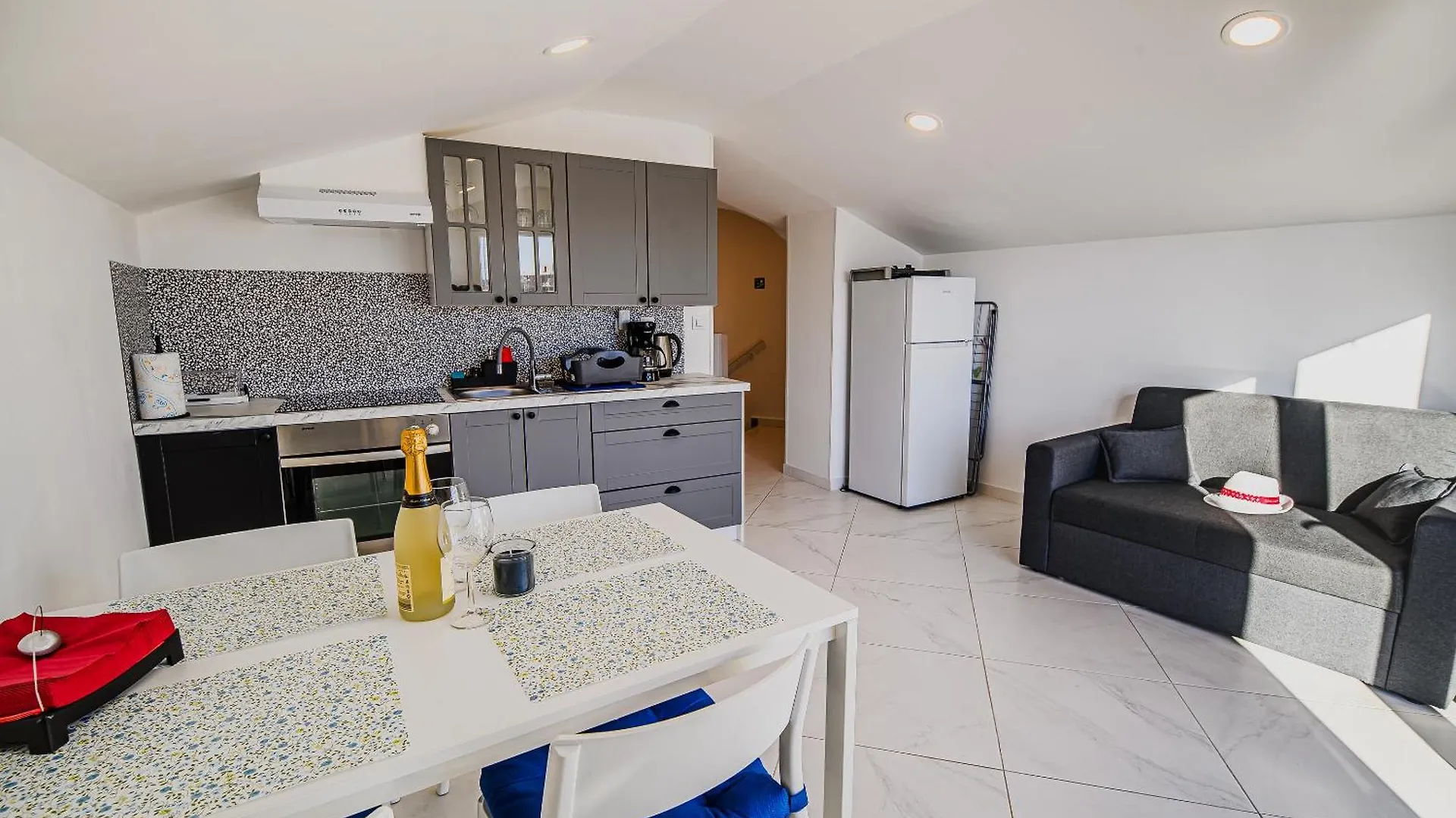 Apartments Rosana Umag 0*,